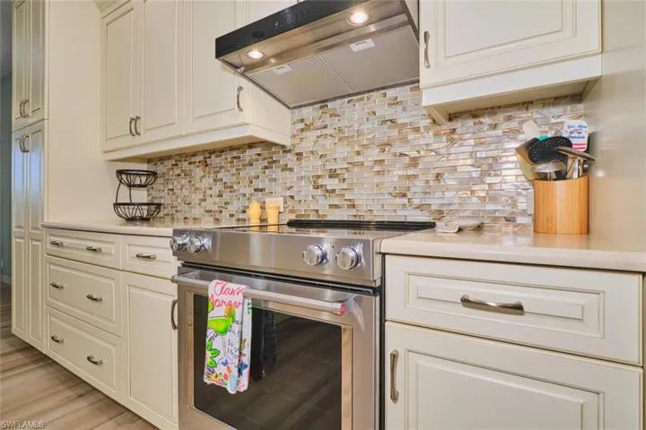 8838 Middlebrook Dr, Fort Myers, Florida 33908