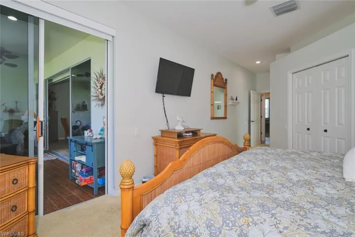 8838 Middlebrook Dr, Fort Myers, Florida 33908