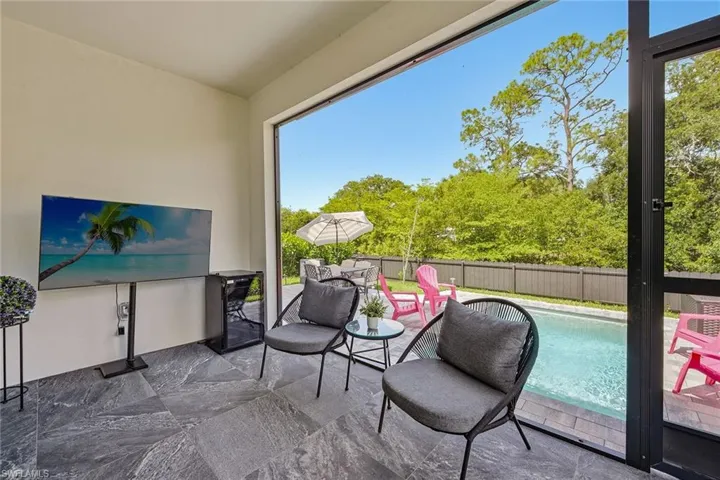 3384 Canal St, Naples, Florida 34112