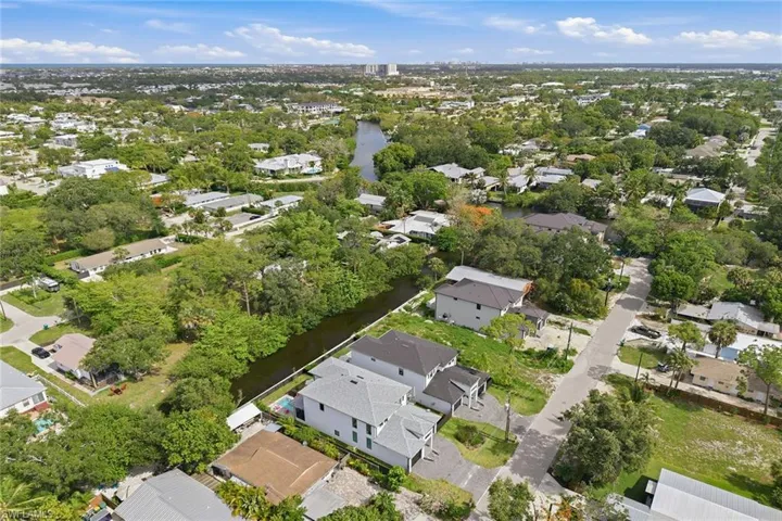 3384 Canal St, Naples, Florida 34112