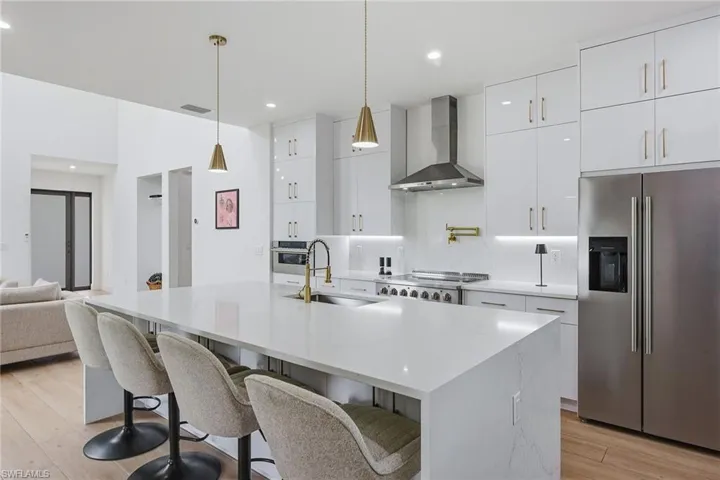 3384 Canal St, Naples, Florida 34112