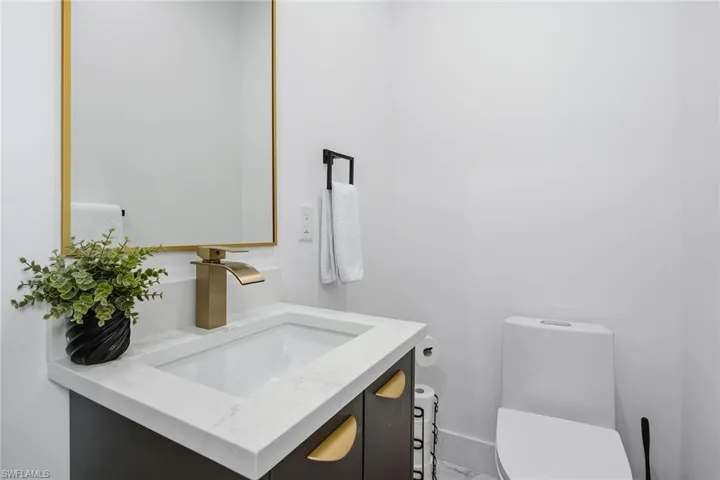 3384 Canal St, Naples, Florida 34112