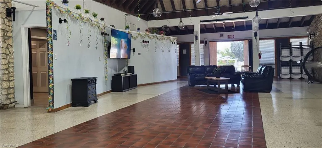 612 Hunting Club Ave, Montura Ranches, Florida 33440