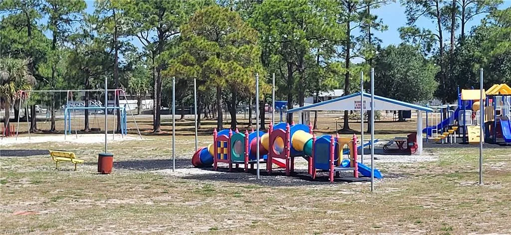 612 Hunting Club Ave, Montura Ranches, Florida 33440