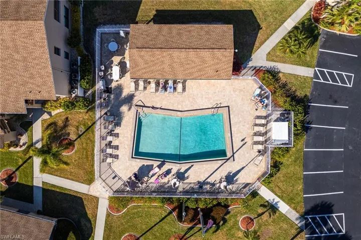 15350 Moonraker Ct 305, North Fort Myers, Florida 33917