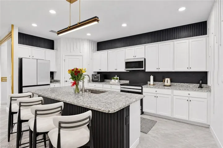 3952 Sweet Alyssum Ter, Alva, Florida 33920