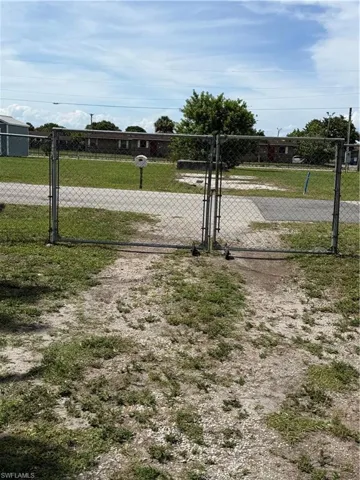 712 Maryland Ave, Clewiston, Florida 33440
