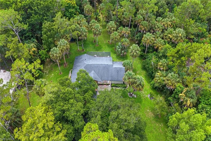6040 Lancewood Way, Naples, Florida 34116
