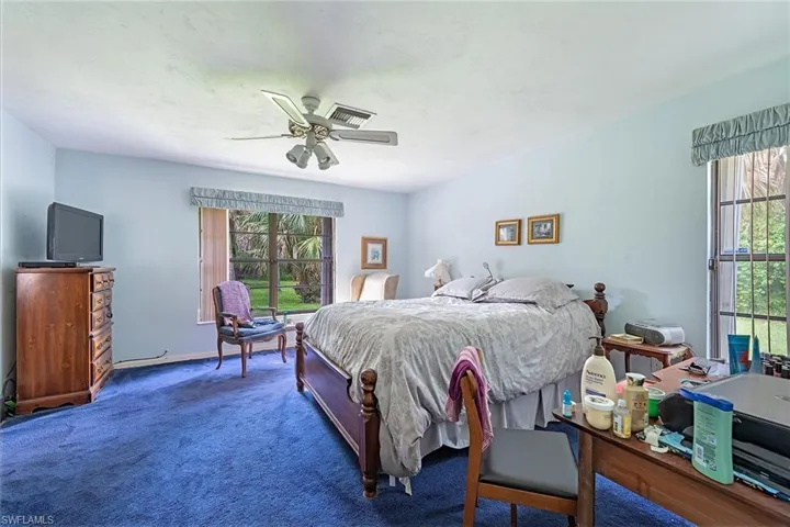 6040 Lancewood Way, Naples, Florida 34116