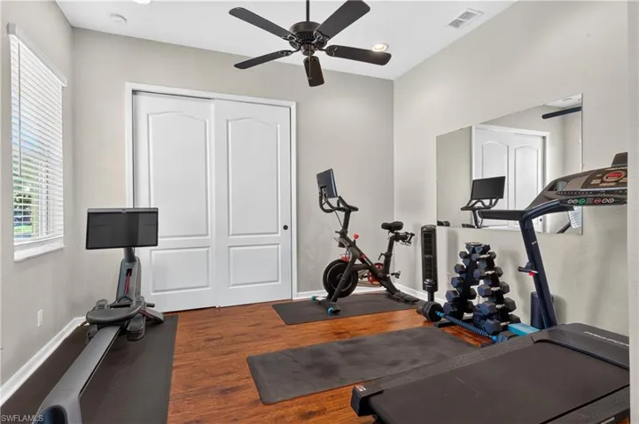2659 Amber Lake Dr, Cape Coral, Florida 33909