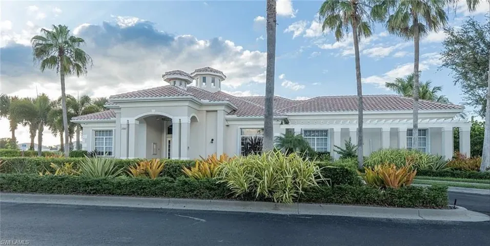2659 Amber Lake Dr, Cape Coral, Florida 33909