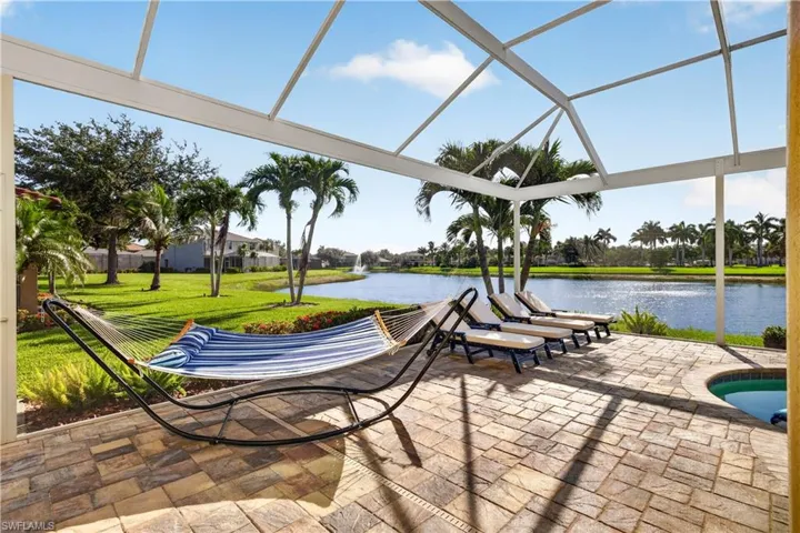 2659 Amber Lake Dr, Cape Coral, Florida 33909