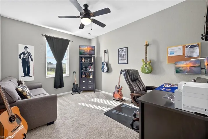2659 Amber Lake Dr, Cape Coral, Florida 33909