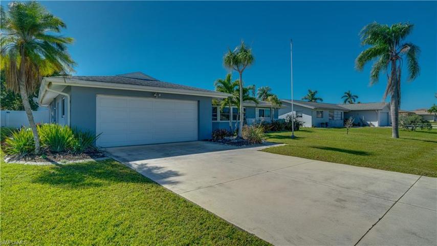 Welcome Home! 1636 N Fountainhead Rd Fort Myers, FL 33919