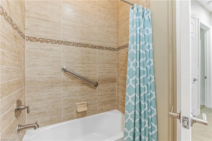 10247 Ashbrook Ct, Fort Myers Fl 33913
