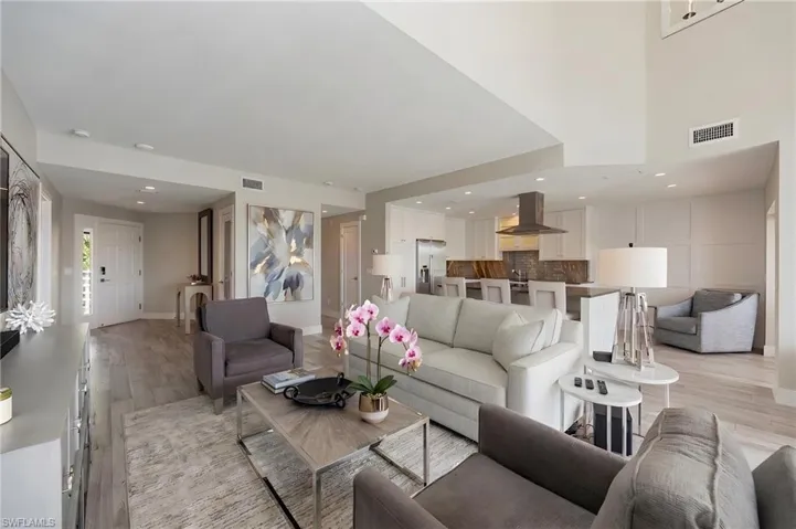 4530 Gulf Shore Blvd N 2-212, Naples, Florida 34103