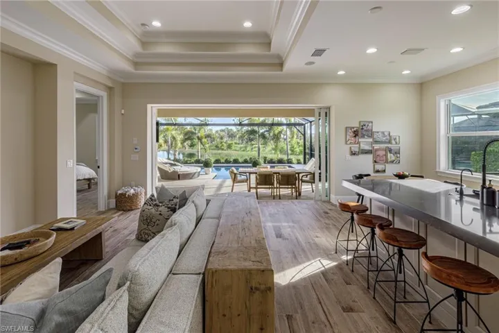 6332  Indies  AVE, Naples, FL 34113