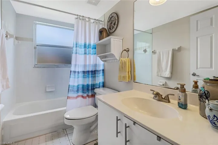 2488 Millcreek LN # 104, NAPLES FL 34119