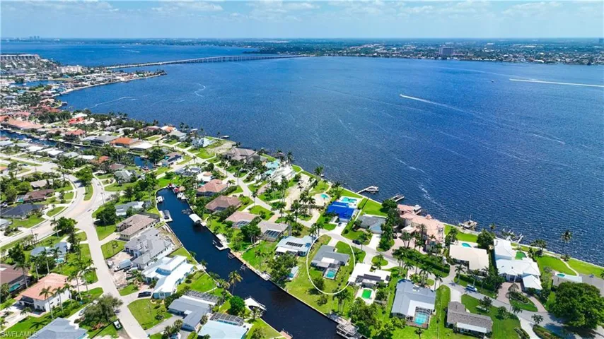 5330  Nautilus  DR, Cape Coral, FL 33904