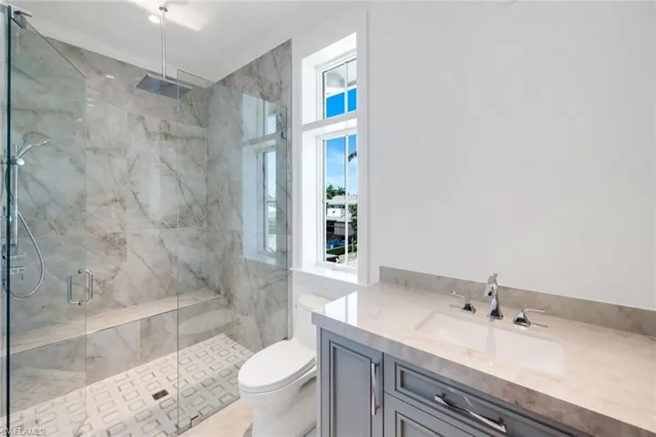 1690 Chesapeake Ave, Naples, Florida 34102