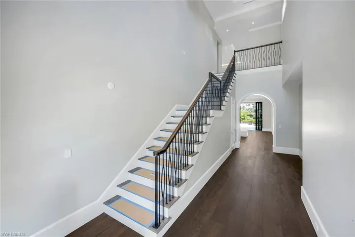1690 Chesapeake Ave, Naples, Florida 34102