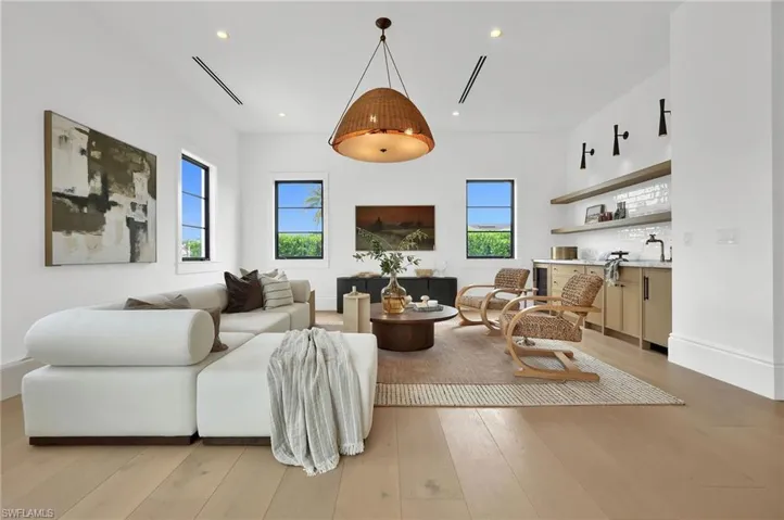 Florida room with wet bar