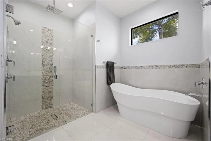 1423 Sw 21st Ave, Cape Coral, Florida 33991