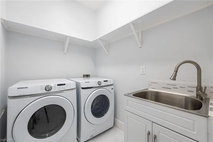 1423 Sw 21st Ave, Cape Coral, Florida 33991