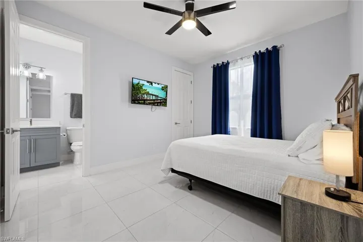 1423 Sw 21st Ave, Cape Coral, Florida 33991