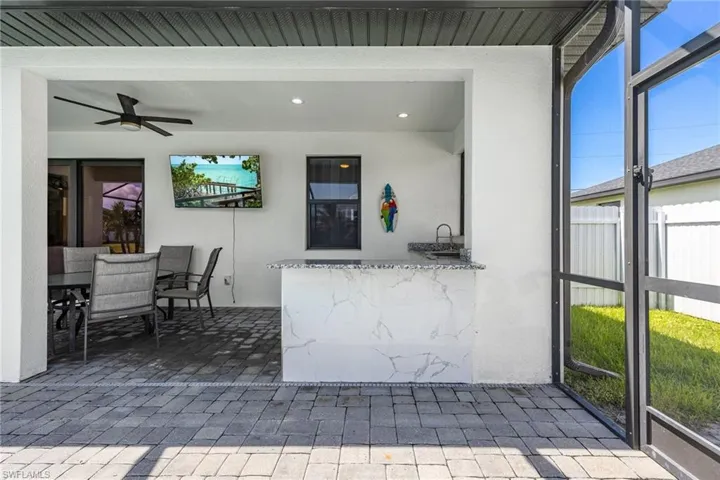 1423 Sw 21st Ave, Cape Coral, Florida 33991