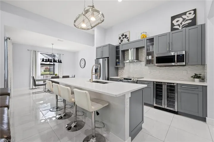 1423 Sw 21st Ave, Cape Coral, Florida 33991