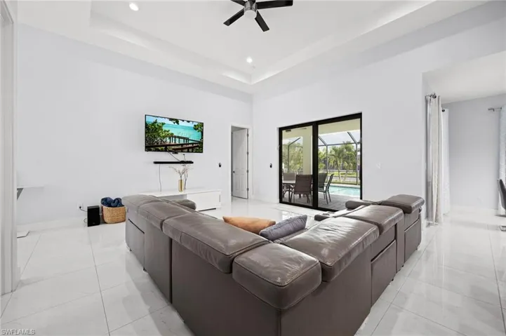 1423 Sw 21st Ave, Cape Coral, Florida 33991
