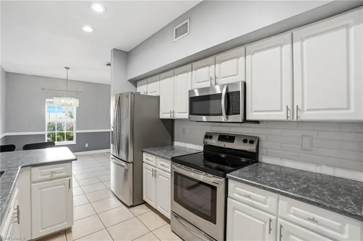 9763 Glen Heron Dr, Bonita Springs, Florida 34135