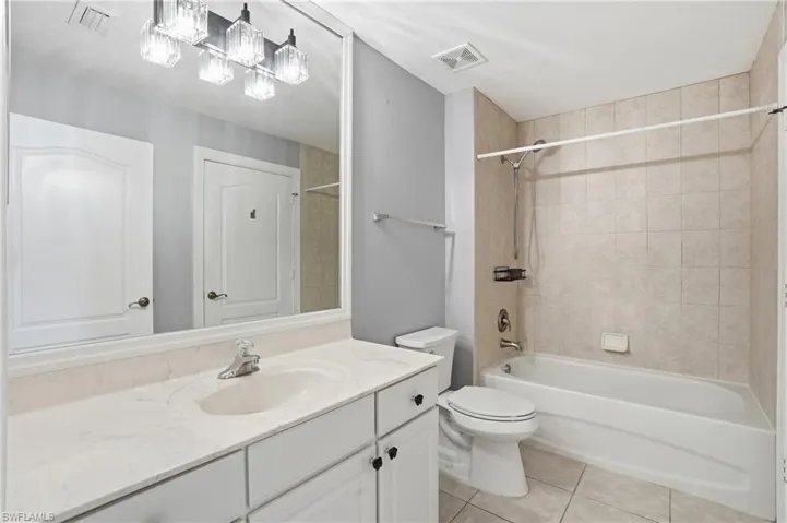 2nd Floor Bathroom