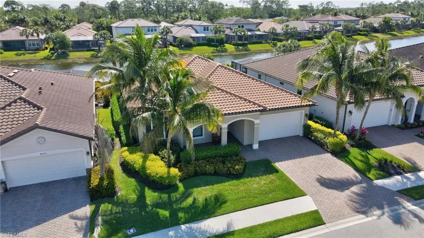 4547  Tamarind  WAY, Naples, FL 34119