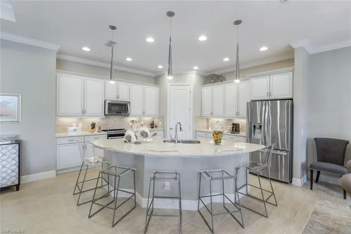 4547  Tamarind  WAY, Naples, FL 34119