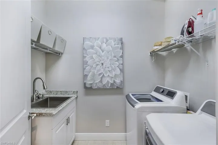 Laundry Room with sink