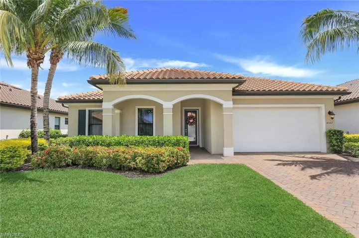 4547  Tamarind  WAY, Naples, FL 34119