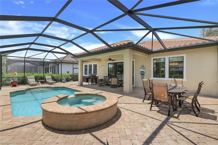 4547  Tamarind  WAY, Naples, FL 34119