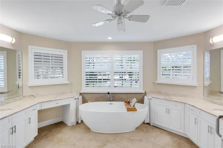 25295 Catskill Dr, Bonita Springs, Florida 34135