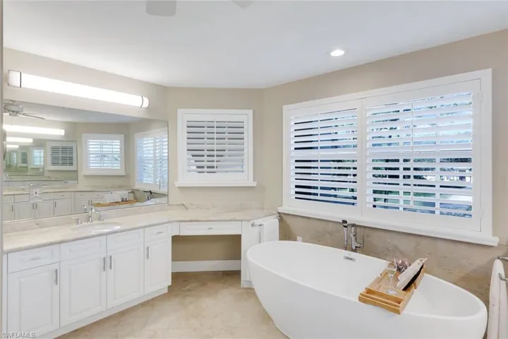 25295 Catskill Dr, Bonita Springs, Florida 34135