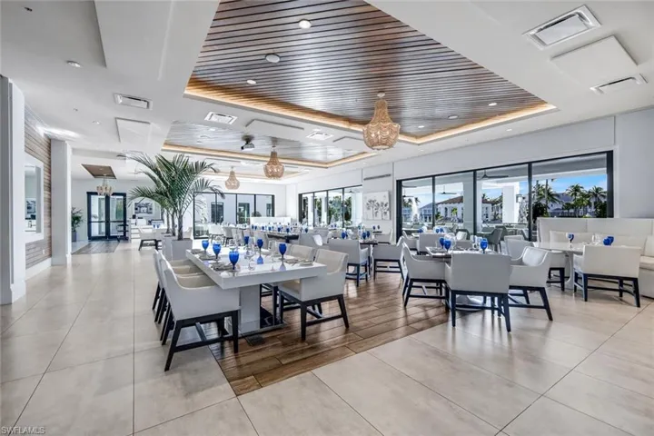 Formal Dining in the Royal Palm Room