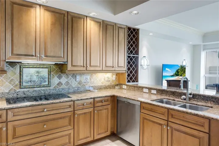 295 Grande Way 104, Naples, Florida 34110