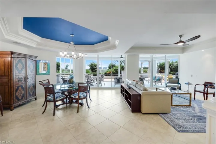 295 Grande Way 104, Naples, Florida 34110