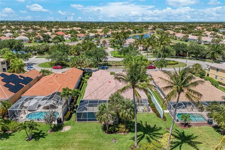 7221  Bellini  WAY, Naples, FL 34114