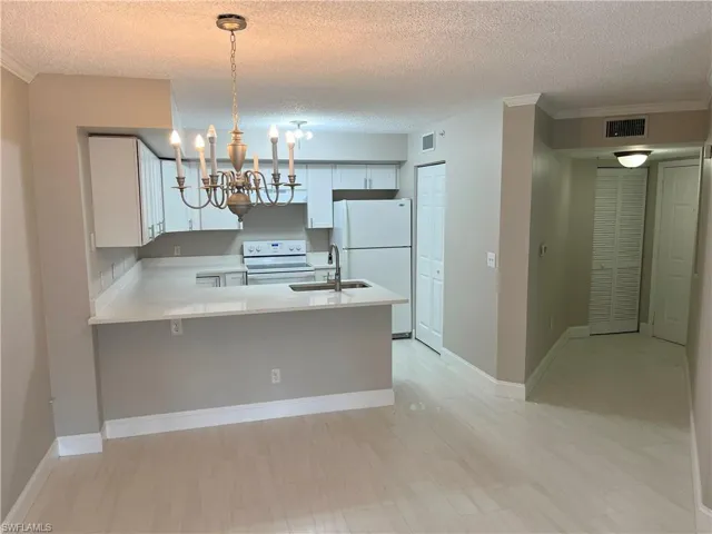 8735 River Homes Ln 6-108, Bonita Springs, Florida 34135