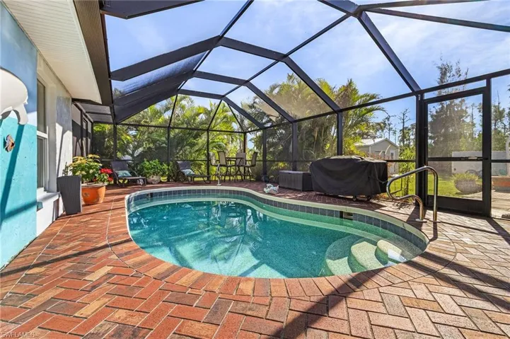 Lovely pool/grilling/lounging area.