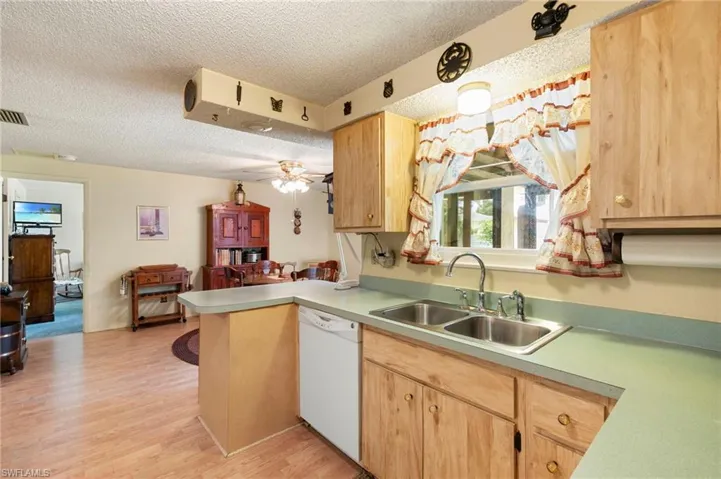 19085  Coconut  RD, Fort Myers, FL 33967