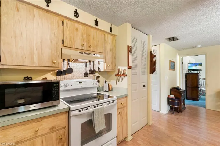 19085  Coconut  RD, Fort Myers, FL 33967