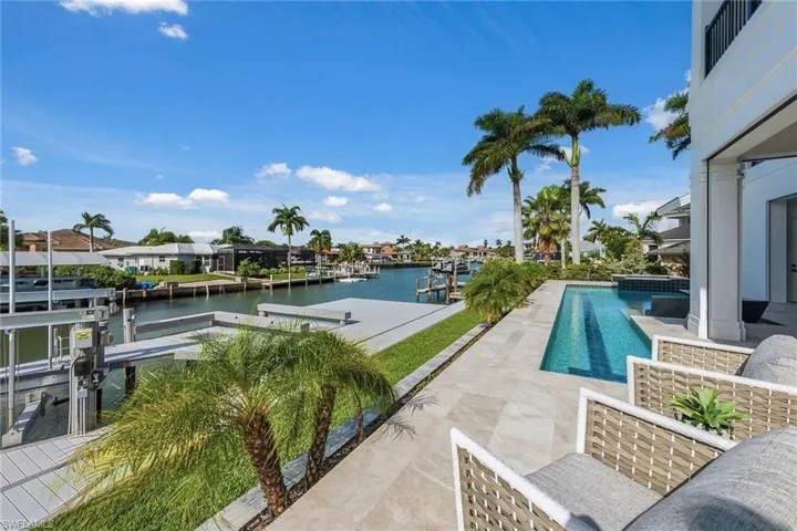 920 Iris Ct, Marco Island, Florida 34145